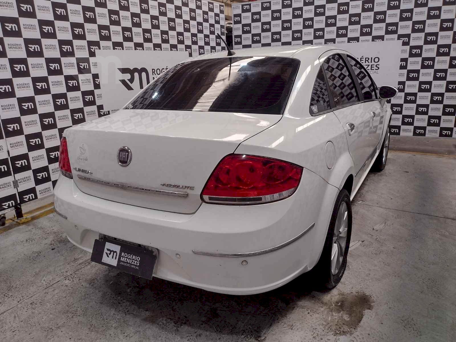 fiat-linea-absol-1-8-dl-2011-2012-gasolina-alcool-rog-rio-menezes